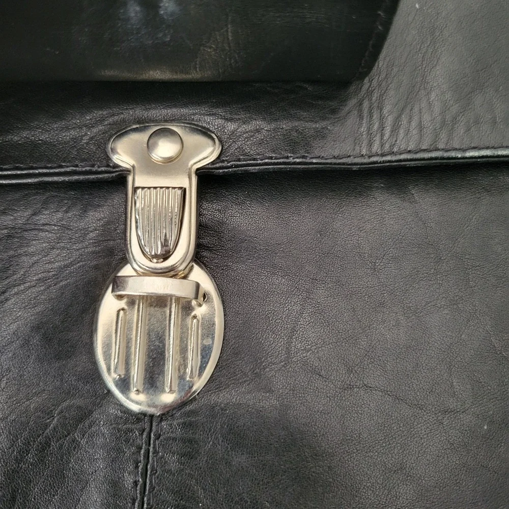 Kenneth Cole Black Genuine Leather Messenger Bag Satchel Laptop Bag Vintage Soft